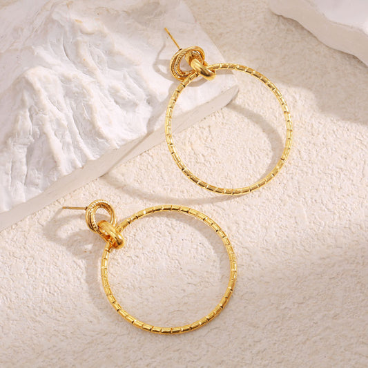 Boucles d'Oreilles Pendantes Dorées Cercles Texturés