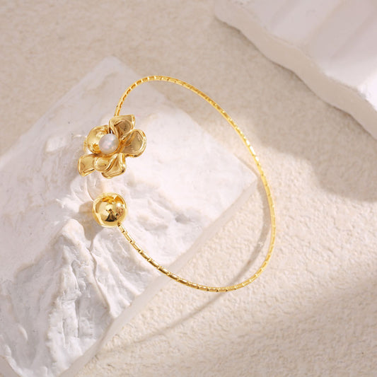 Bracelet Manchette Ouverte Devant Fleur Perlé Et Sphère