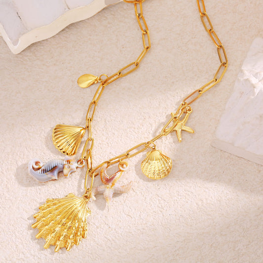 Collier Chaîne Dorée Avec Pendentifs Coquillages, Hippocampe Et Étoile de Mer