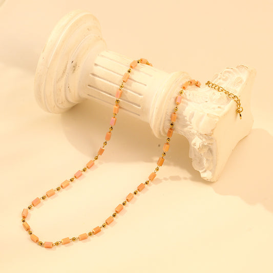 Collier en pierres naturelles roses