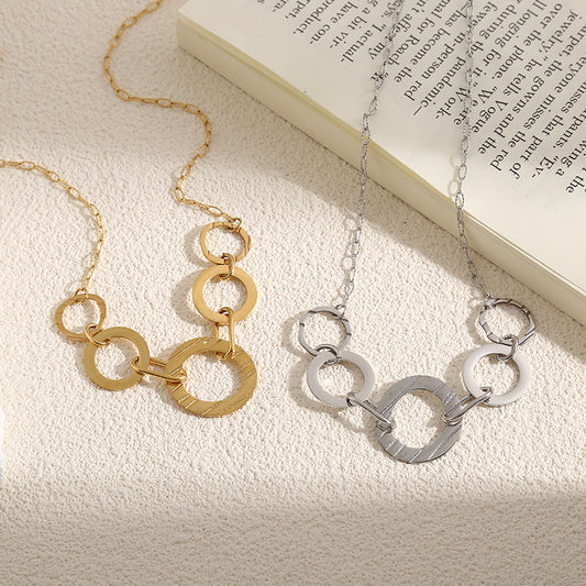 Collier Argenté Multi Anneaux Lisses et Brossés