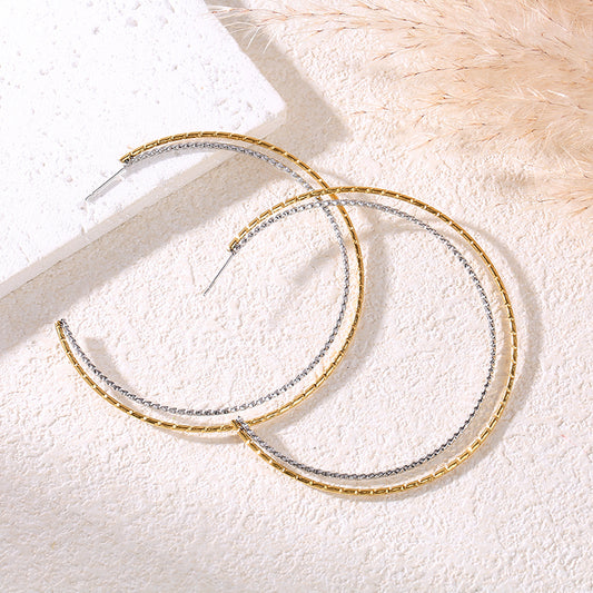 Boucles d’oreilles double créoles ouvertes bicolores dorées et argentées finition brossée