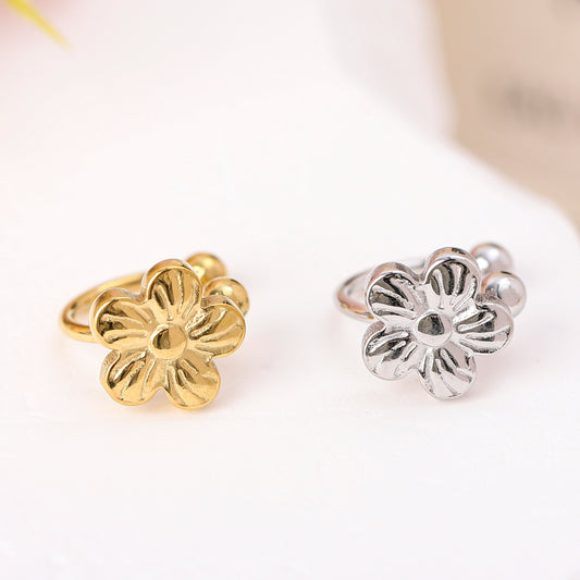 Earcuff bague d'oreille motif petite fleur texturée