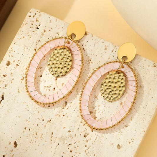 Boucles d'oreilles Pendantes Dorées Ovale Rose et Médaillon Martelé