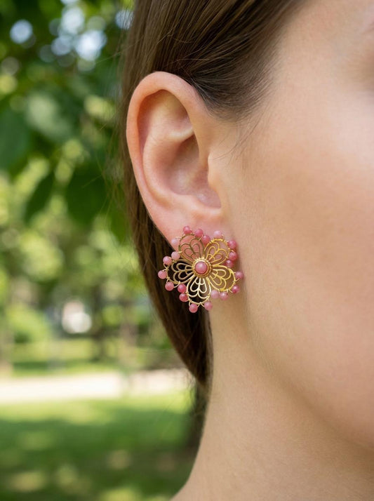 Boucles d'oreilles Dorées Fleur Ajourée et Perles