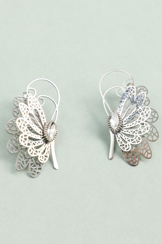 Boucles d'Oreilles Argentées Papillon Féérique Ajouré et Strass