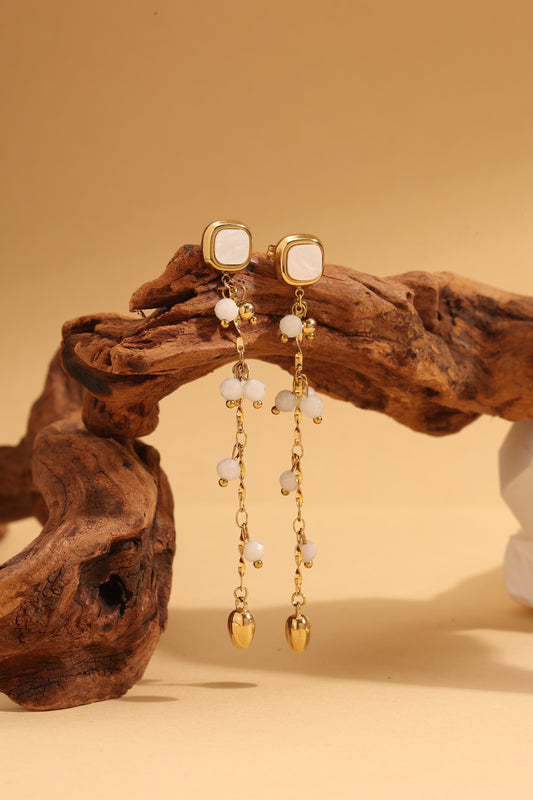 Boucles d'Oreilles Pendantes Dorées Chaîne Cristaux Et Motif Fleur Tulipe