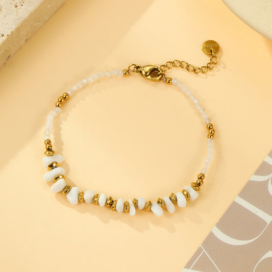 Bracelet Doré Perles Facettées Blanches et Éclats