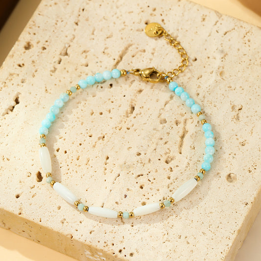 Bracelet Doré Perles Amazonite Bleue et Éclats de Nacre Allongés