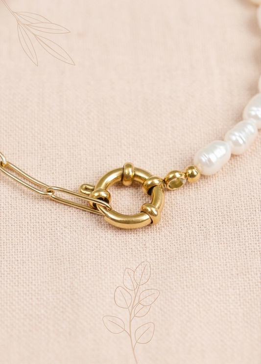 Bracelet Chaîne Maillon Doré Avec Anneau et Perles Blanches