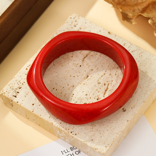 Bracelet Jonc Forme Carré Résine Rouge Passion