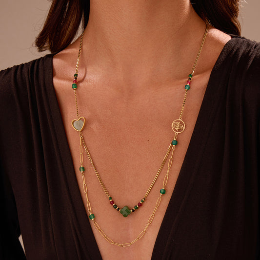 Collier Sautoir Double Chaîne Avec Perles Multicolores et Cœur Vert