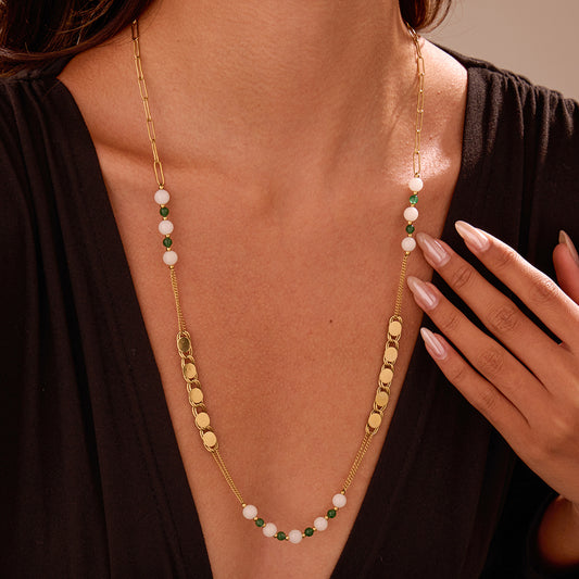 Collier Sautoir Chaîne Dorée Perles Vertes et Blanches, Pampilles Rondes