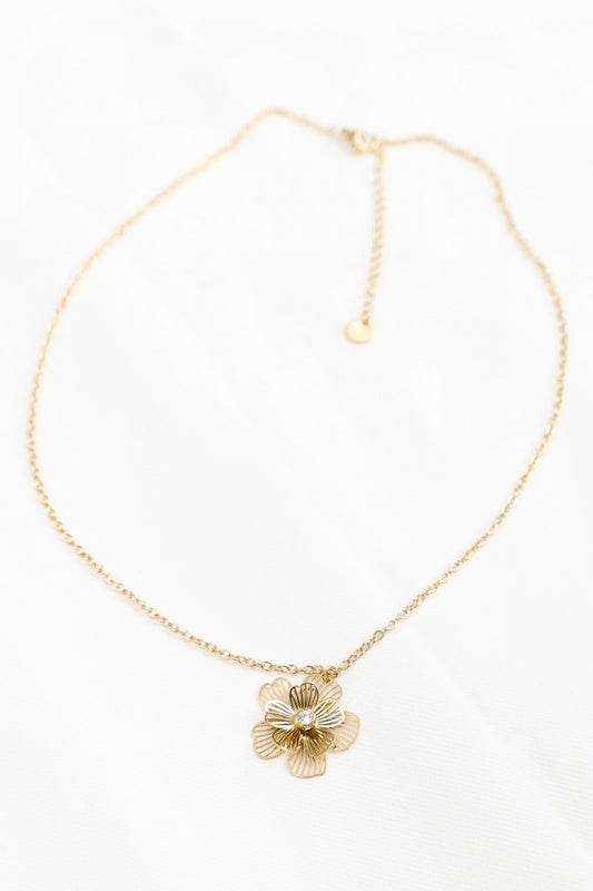 Collier Chaîne Fine Fleur Ajourée Strass Central