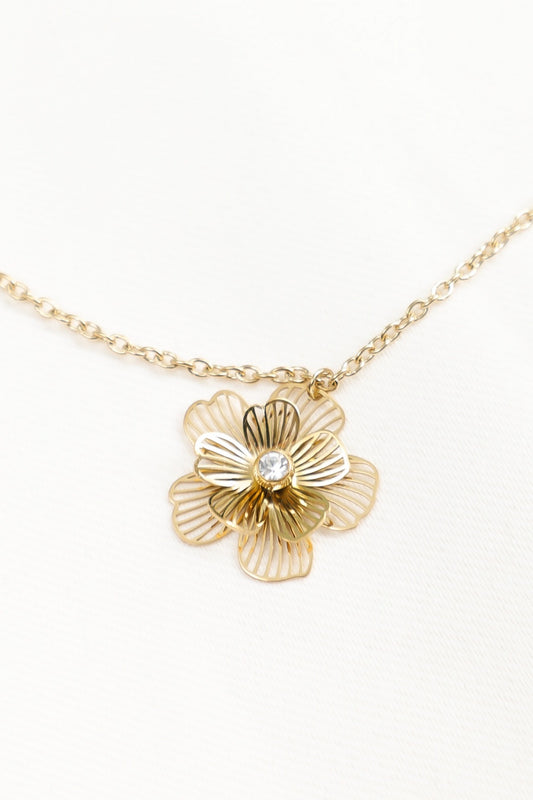 Collier Chaîne Fine Dorée Fleur Ajourée Strass Central