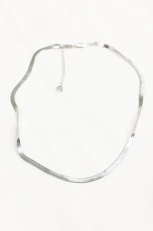 Collier Argenté En Maille Serpent