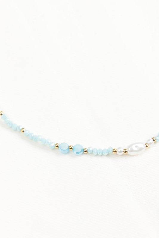 Collier Perlé Bleu Turquoise et Perles Nacrées Avec Détails Dorés