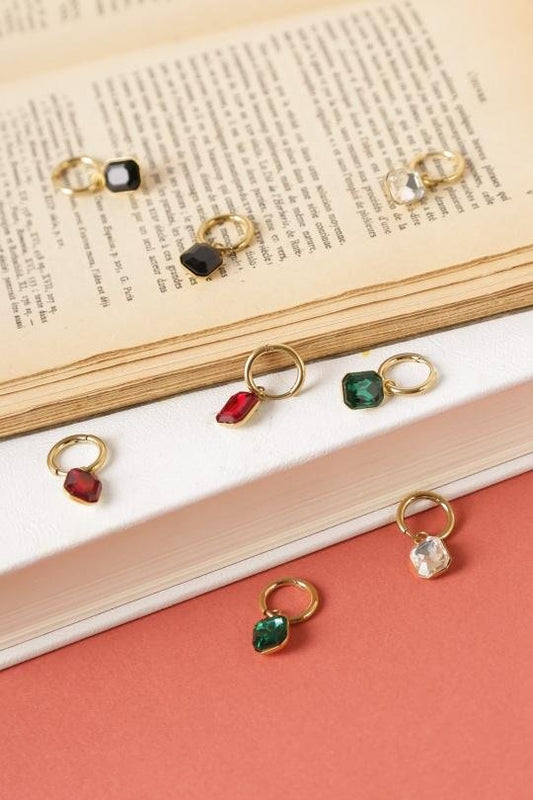 Boucles d'oreilles strass de couleur dorée