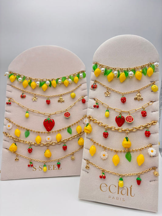 Lot de 6 bracelets fruités sur présentoir