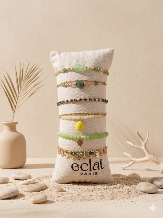 Lot de 6 bracelets dorés nuances de vert sur coussin