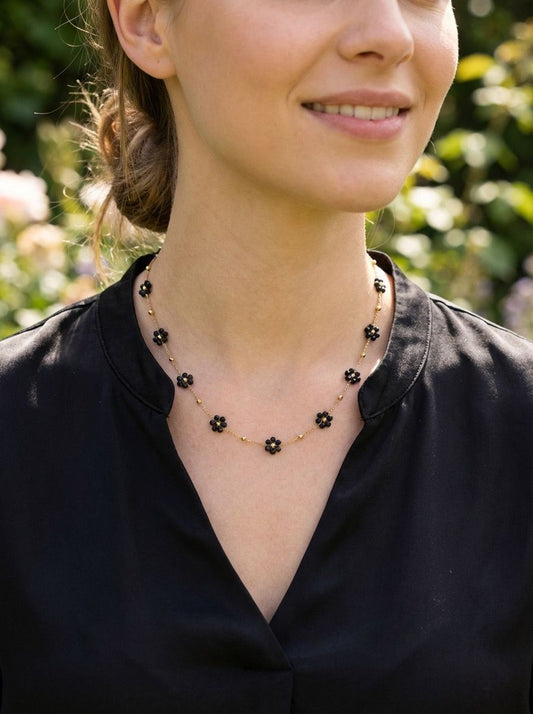 Collier ras du cou fleur en cristaux de couleurs