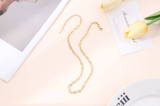 Collier doré chaîne à maillons ovales