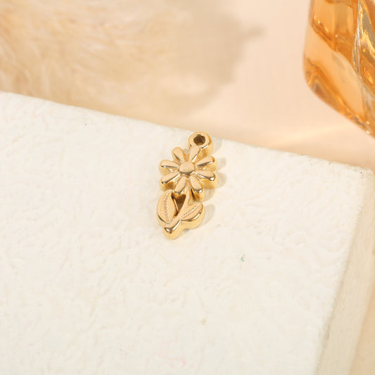 Lot de 3 pendentifs dorés fleurs