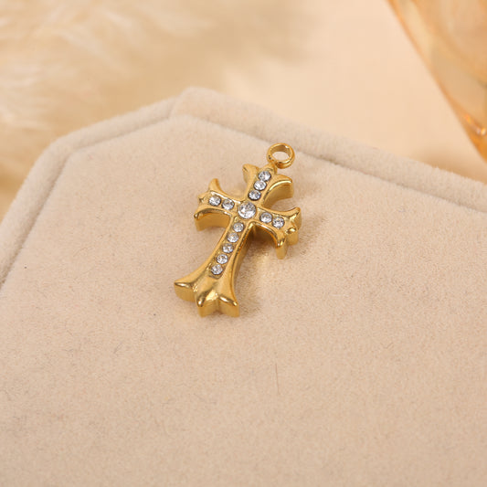 Lot de 3 pendentifs dorés croix sculptées strassées