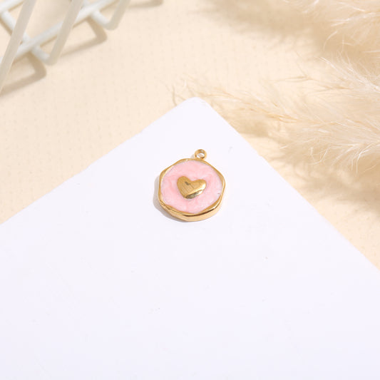 Lot de 3 pendentifs dorés ronds émail rose cœur central