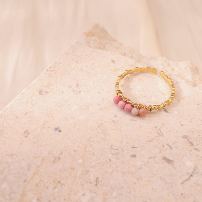 Bague anneau avec perles blanches