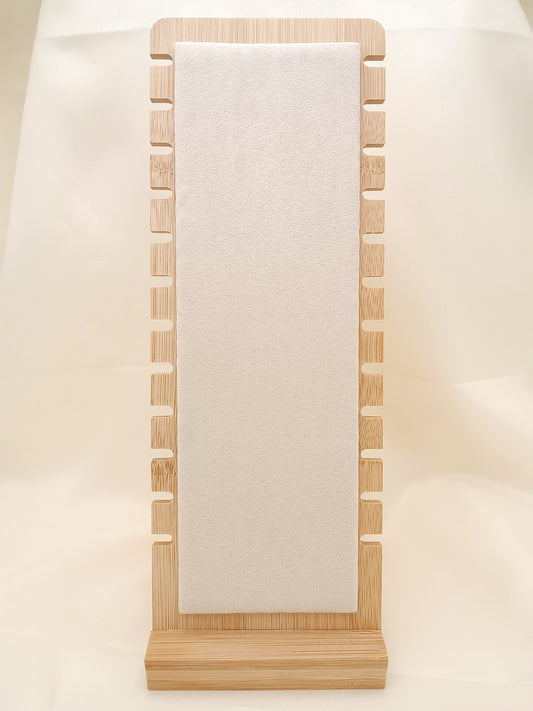 Présentoir à bracelets beige