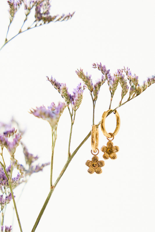 Boucles d'oreilles Créoles Dorées Avec Pendentifs Fleur