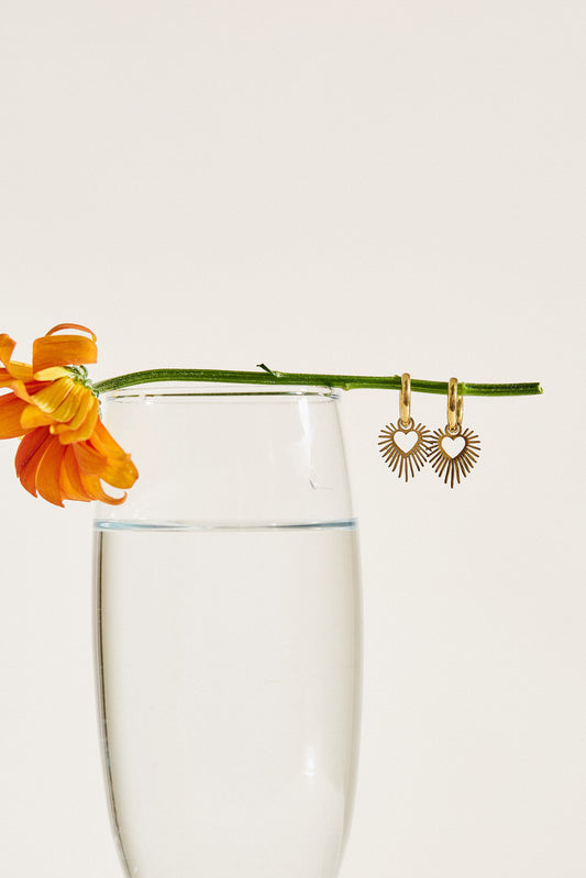 Boucles d'oreilles créoles cœur avec traits