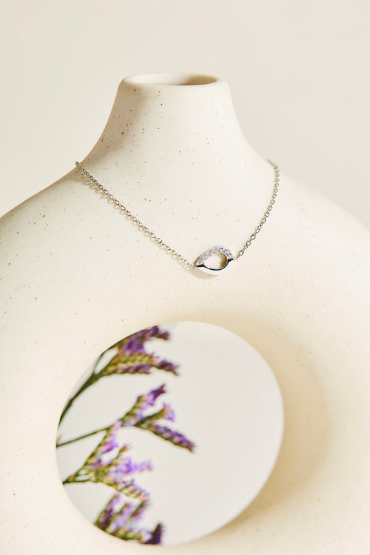 Bracelet Argenté Ajustable Avec Anneau Goutte Incrusté de Strass