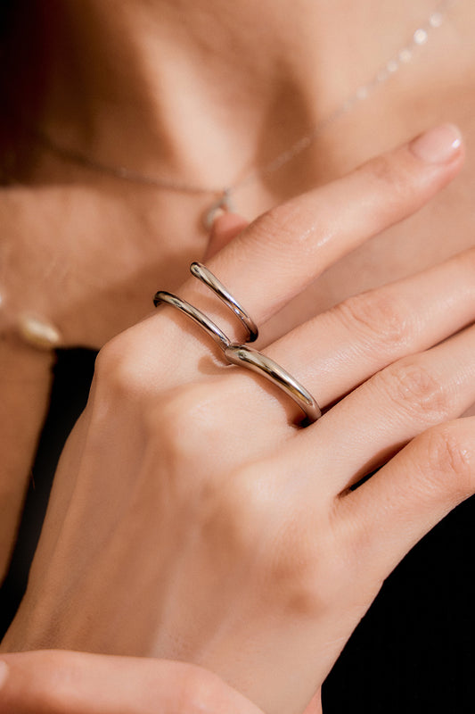Bague Argentée à Porter sur Deux Doigts