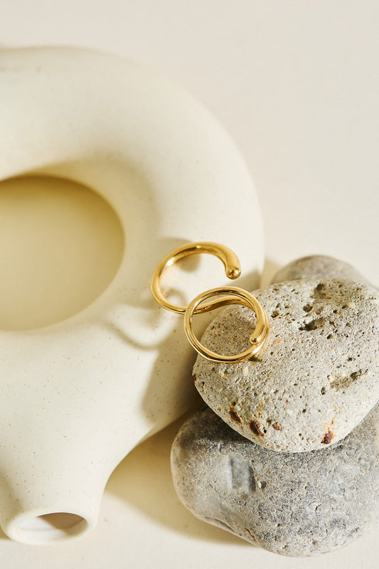 Bague Dorée à Porter sur Deux Doigts