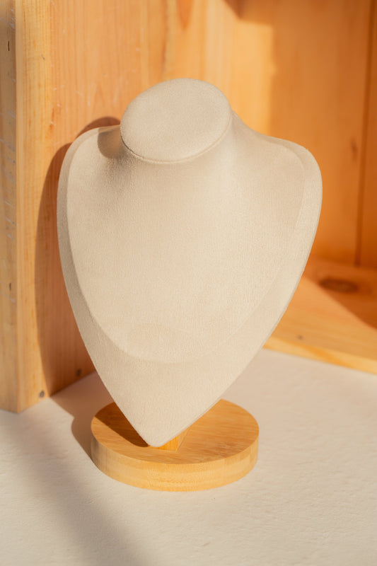 Présentoir buste pour collier format rond beige