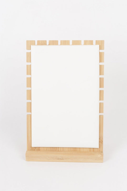 Display stand for necklace
