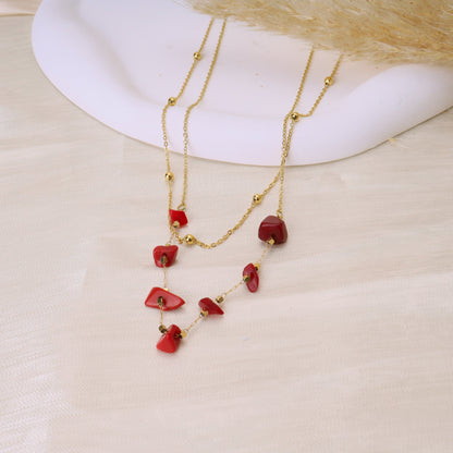 Collier double chaîne avec 8 pierres rouges