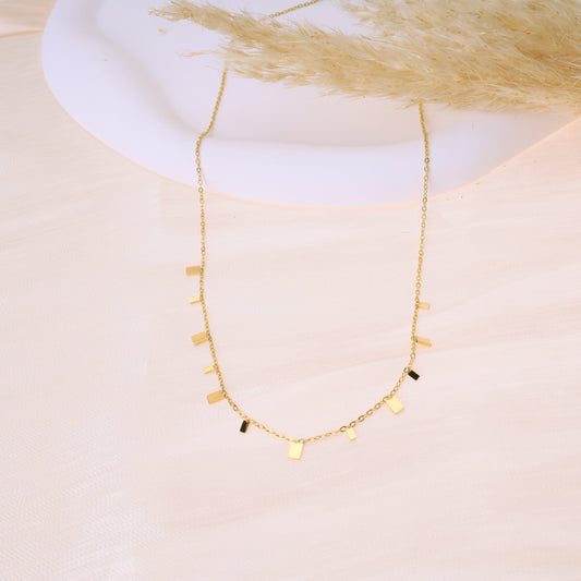 Collier avec mini pendentifs rectangle