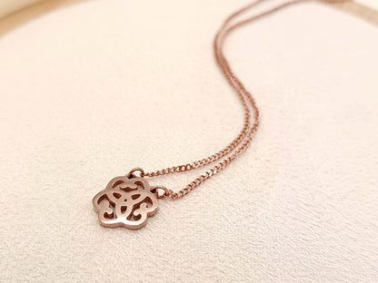 Necklace with pink pendant