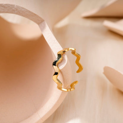Golden zigzag ring