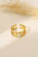 Mother-of-pearl golden ring