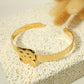 Bracelet jonc doré plaque carré martelé
