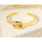 Bracelet jonc doré plaque carré martelé