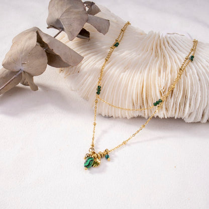 Double chain necklace with green stone