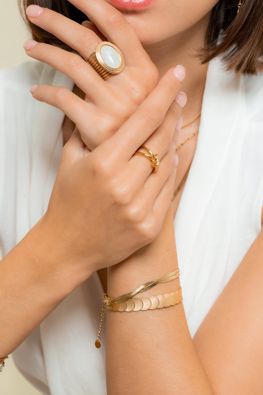 Braided golden bracelet